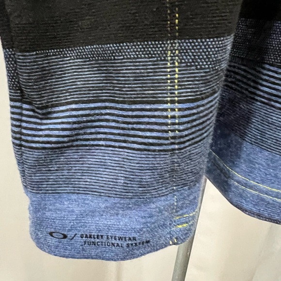 Oakley Men's Polo Shirt in Yellow, Blue, and Black Stripes Glasses Cleaner sz M - Picture 3 of 12